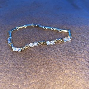 A bracelet with diamonds!